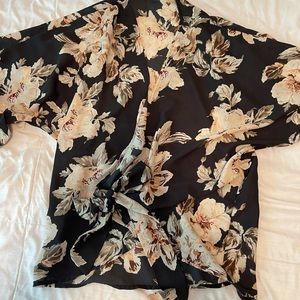 Floral tie front summer top